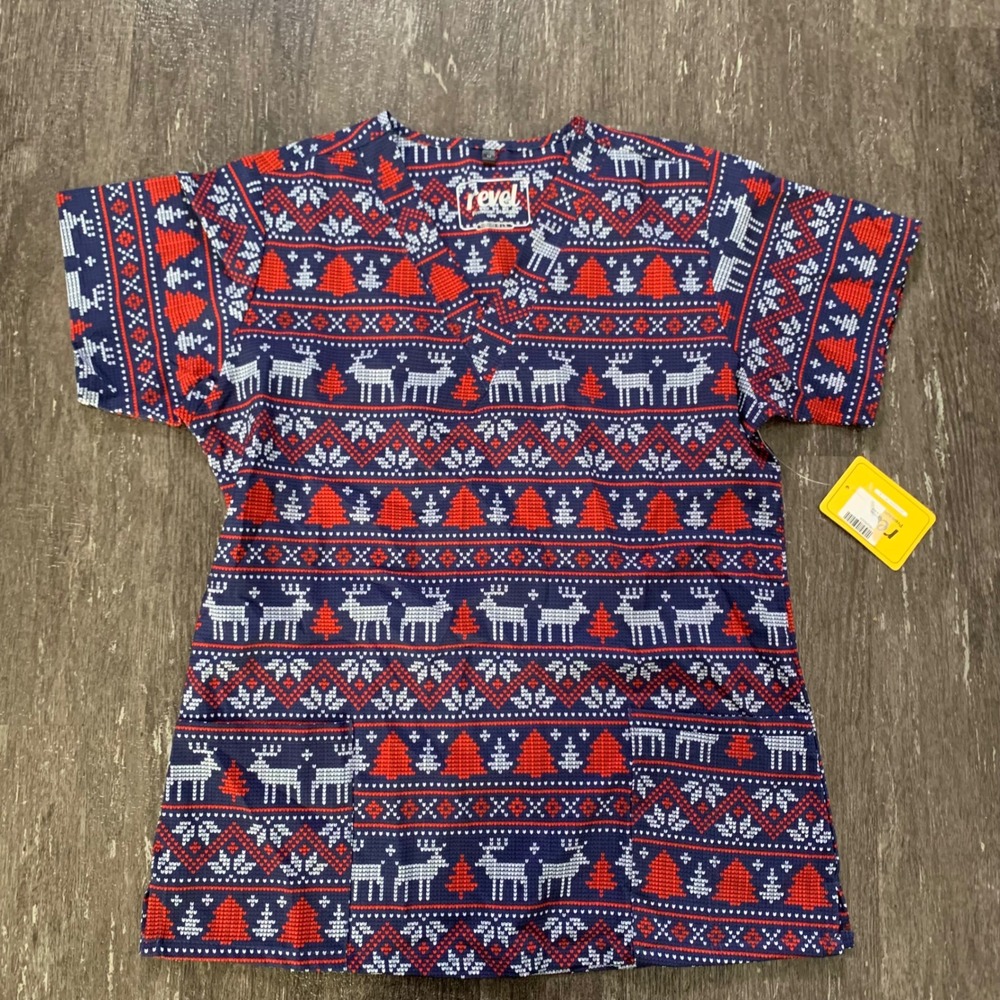 Revel Premium Stretch Christmas Reindeer Tree Fair Isle Print Top Women's Size L